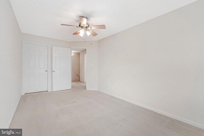 Building Photo - 12890 Fair Briar Ln