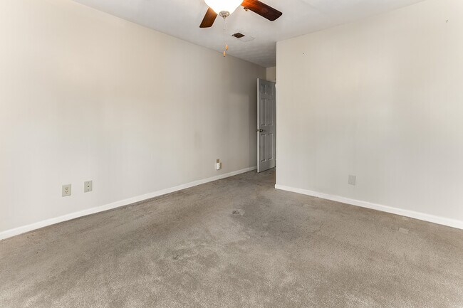 Building Photo - 970 Sidney Marcus Blvd NE