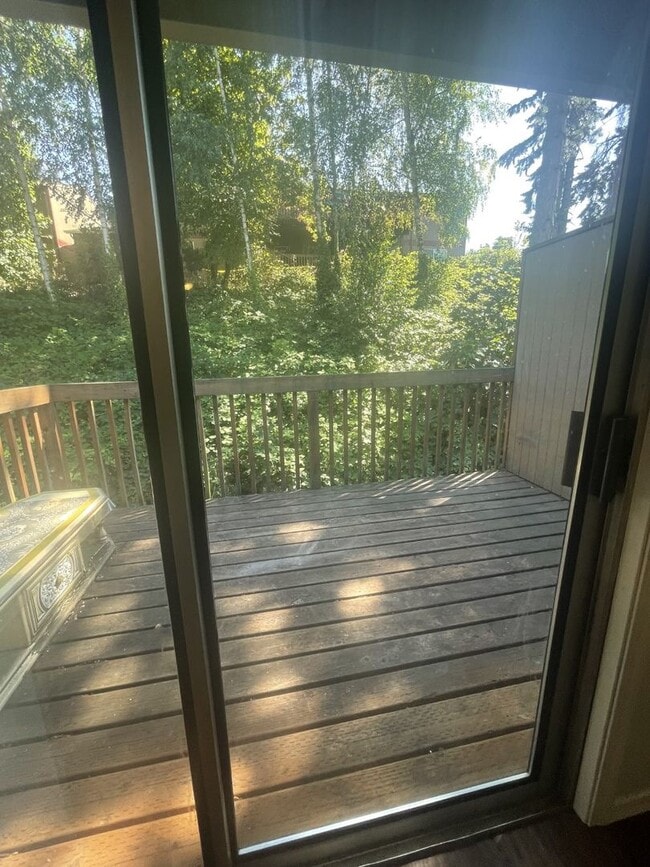 Building Photo - Charming Two Bedroom  Near Downtown Vancouver