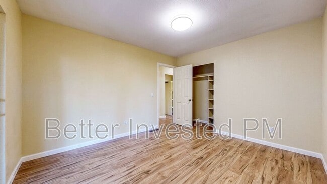 Building Photo - 580 Pomo Dr