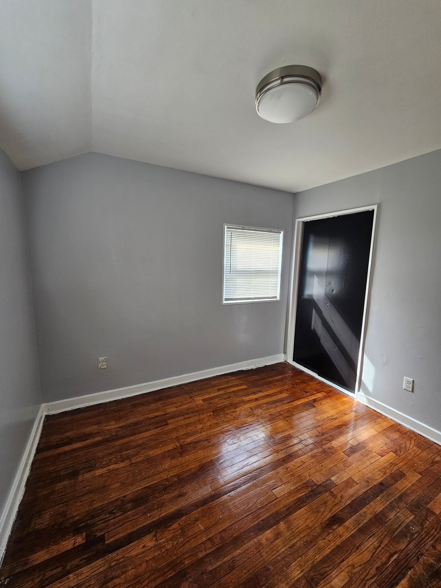 Building Photo - 6309 Longfellow St