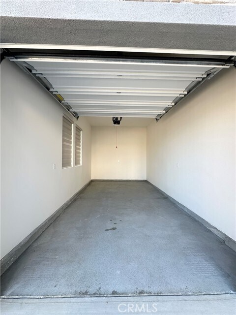 Building Photo - 15422 Oakbrush place