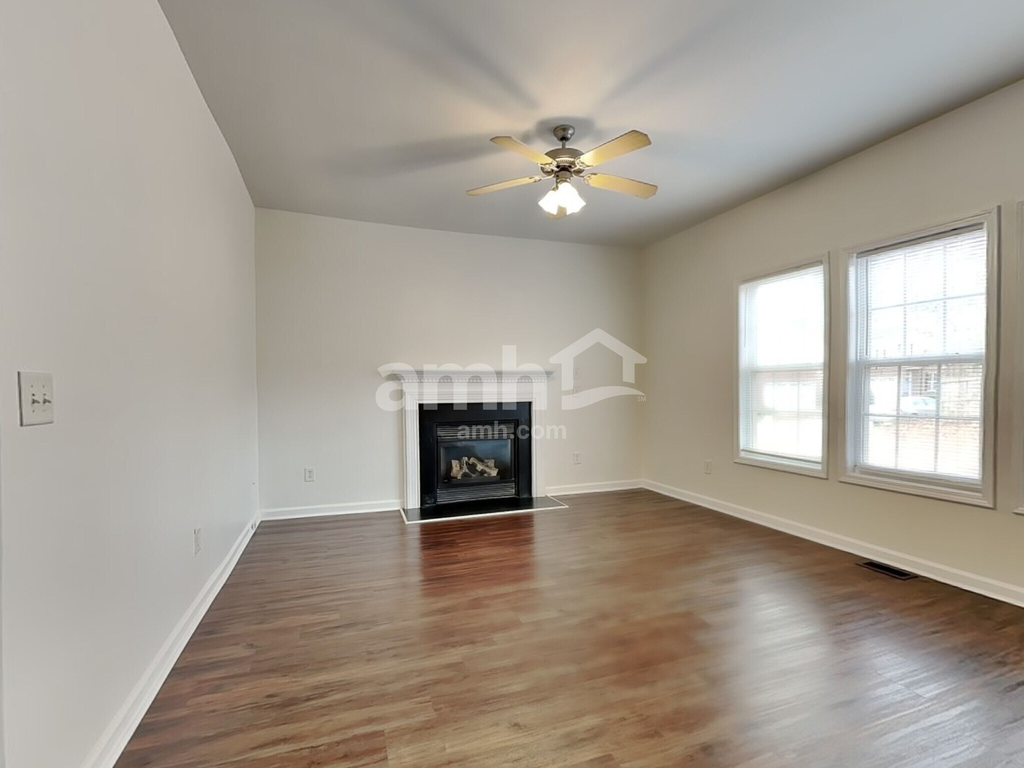 Building Photo - 815 Brookhannah Ct