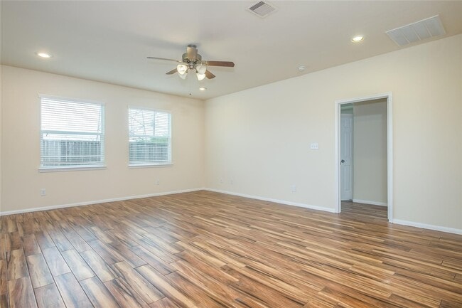 Building Photo - 8919 Inglebrook Ln