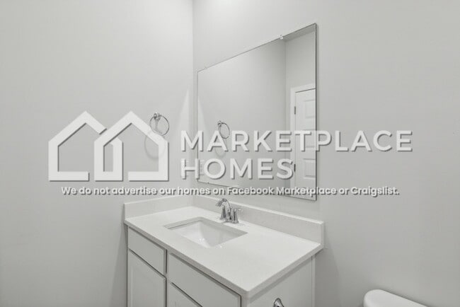 Building Photo - 313 McHenry Dr