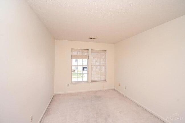 Building Photo - 7135 Thorndale Ln