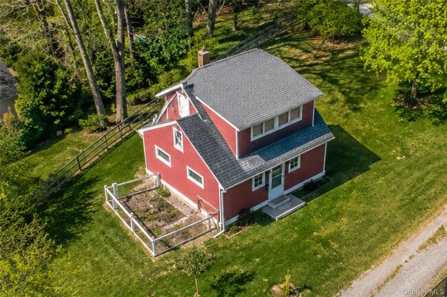 Building Photo - 81 Daly Rd