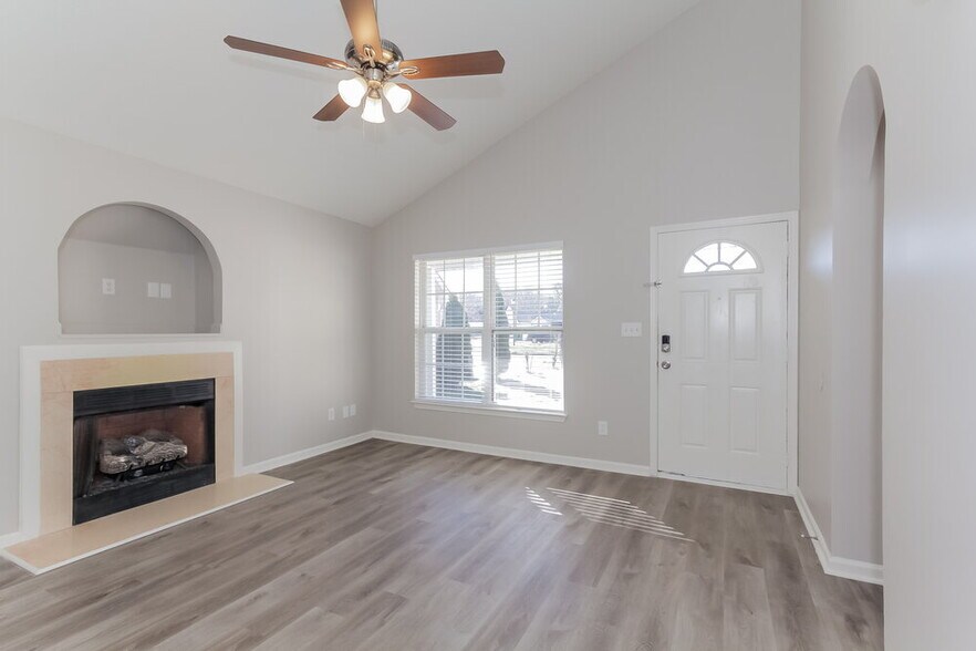 Building Photo - 4148 Canyon Creek Ln