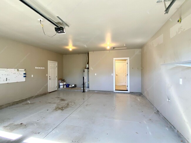 Building Photo - Bright, Spacious Home with Expansive Yard ...