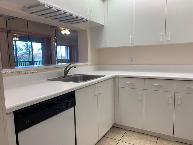 Building Photo - 12551 SW 16th Ct