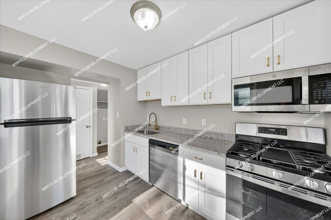 Building Photo - 12862 Georgiana Ave
