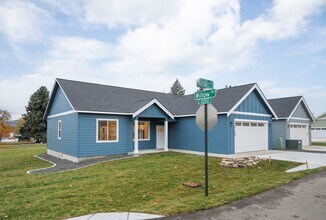 Building Photo - 3BR / 2BA New Construction Low Maintenance...