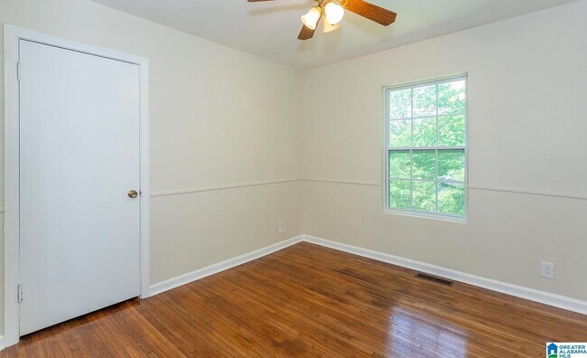 Building Photo - 921 5 Mile Rd