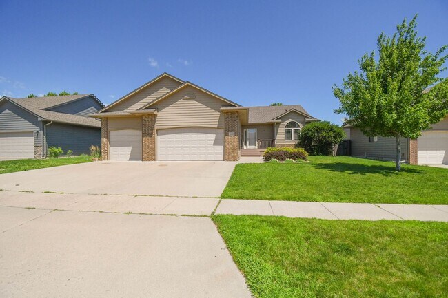 Building Photo - South Sioux Falls Rental with Open Layout ...