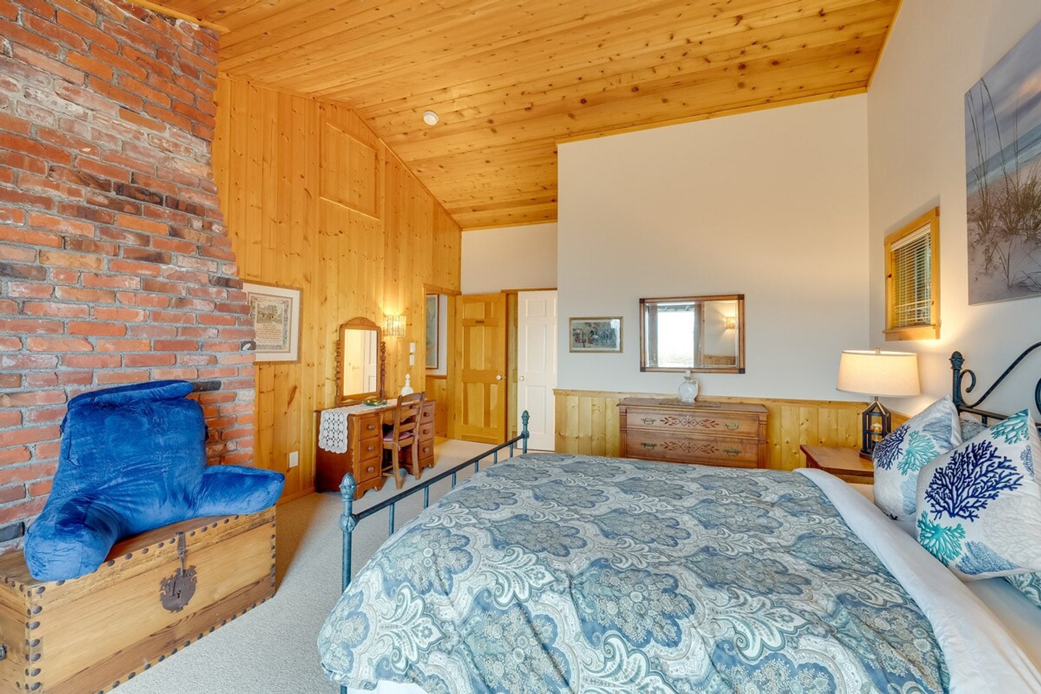 Building Photo - 474 Vista Rd