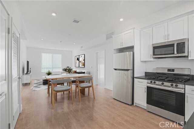 Building Photo - 8750 Sepulveda Blvd