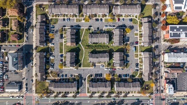 Building Photo - 94 Irvine Turner Blvd