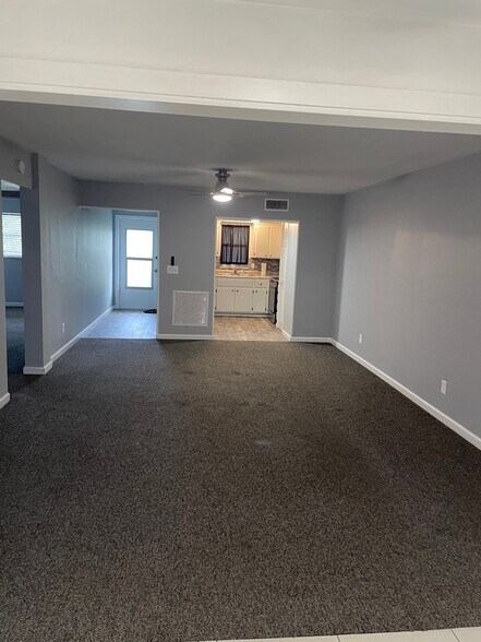 Building Photo - 677 Royal Palm Blvd