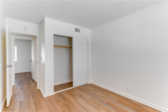 Building Photo - 4605 Cinderella Ln