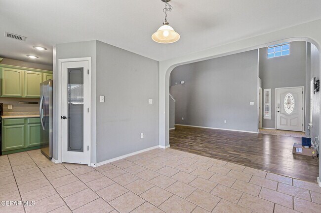 Building Photo - 14260 Bluesky Point Ct