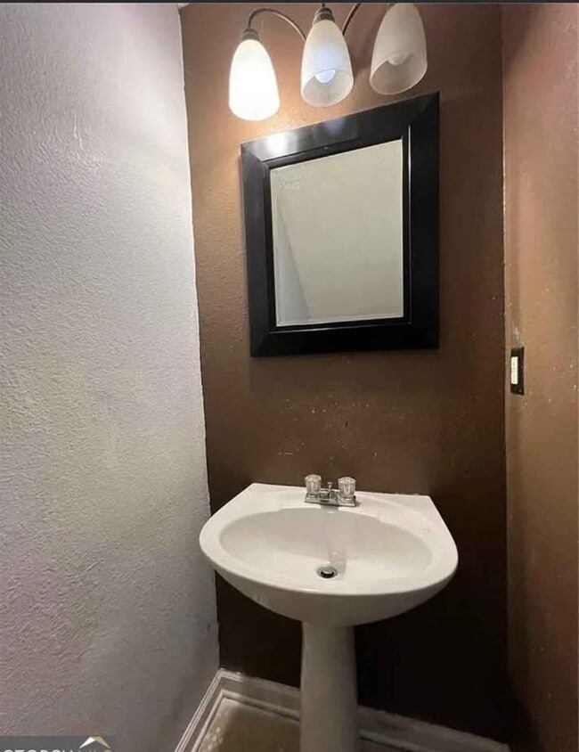 Building Photo - 3955 Cypress Pointe Dr