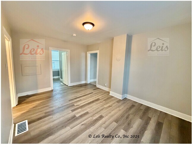 Building Photo - 301 E Canal St