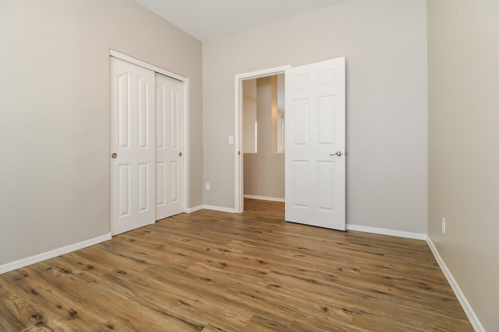 Building Photo - 6095 S 255th Dr
