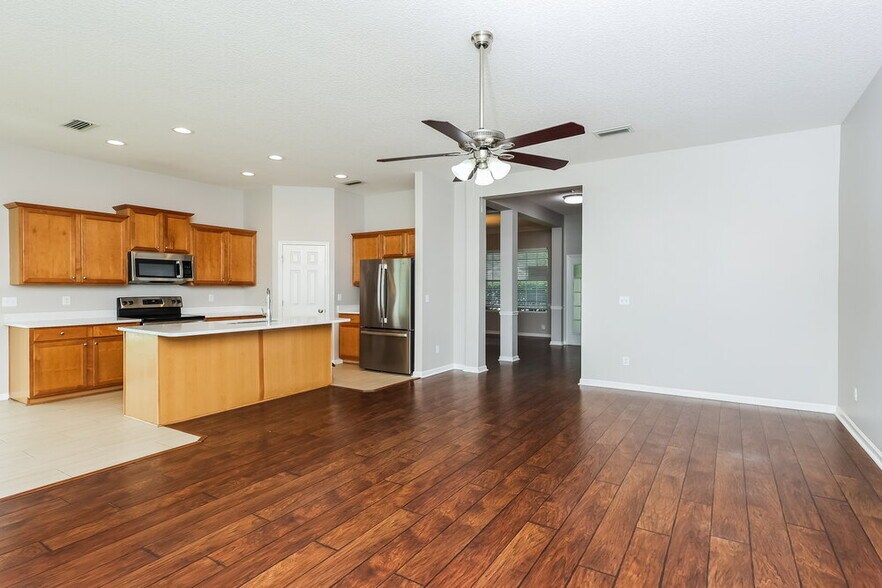 Building Photo - 6560 Sandlers Preserve Dr