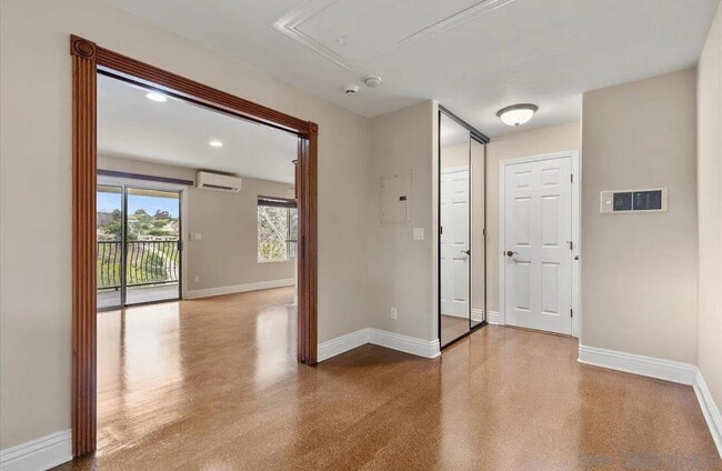 Building Photo - "Chic 1-Bedroom Retreat with Modern Comfor...