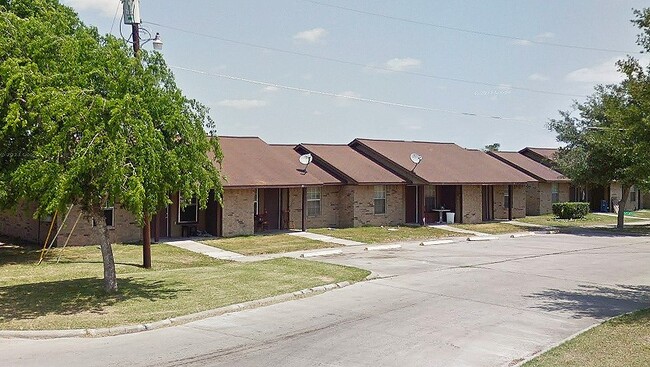 Building Photo - 1200 Goliad St