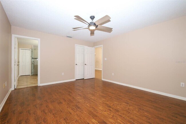 Building Photo - 2021 Arbor Way