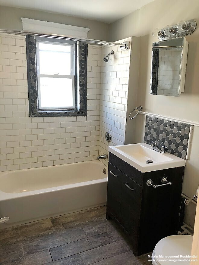 Apt 2 - 19 Arden St