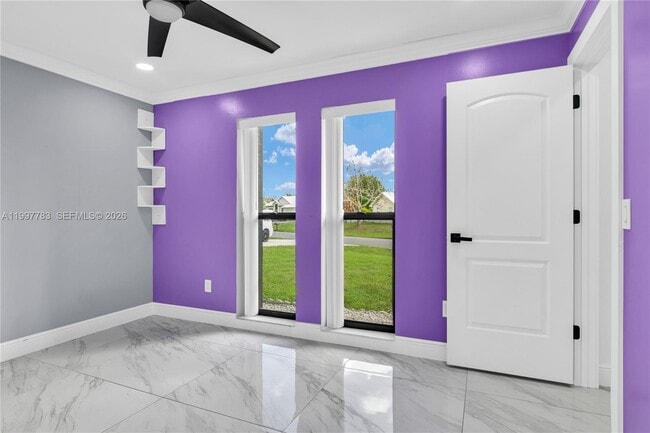 Building Photo - 702 NW Orchid St