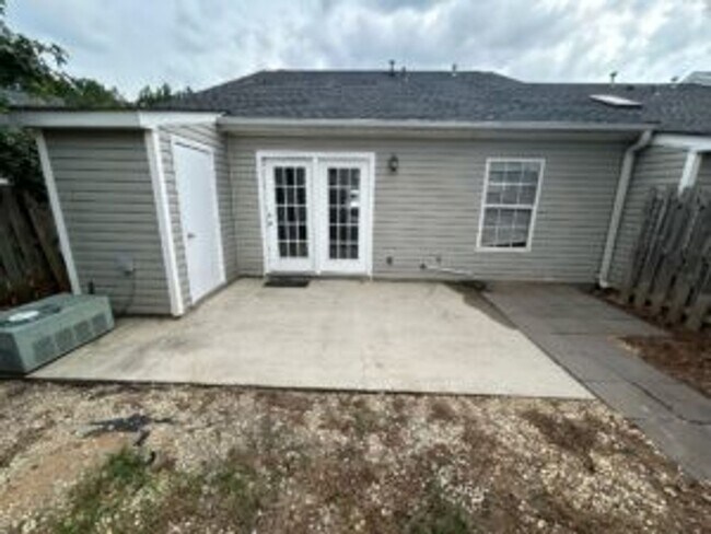 Building Photo - 220 Deer Hound Trail