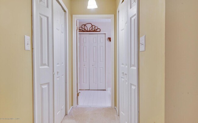 Building Photo - 51 Richmond Ct