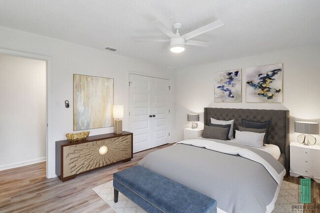 Building Photo - Full Renovated  4 Bed/2 Bath Oasis in Geor...