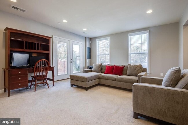 Building Photo - 6301 Ralston Way