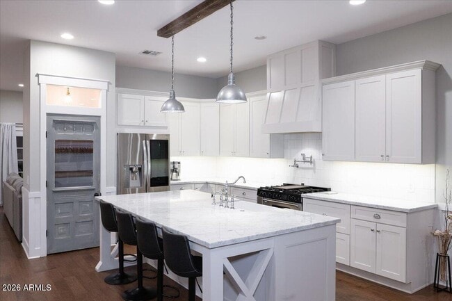 Building Photo - 4311 E Earll Dr