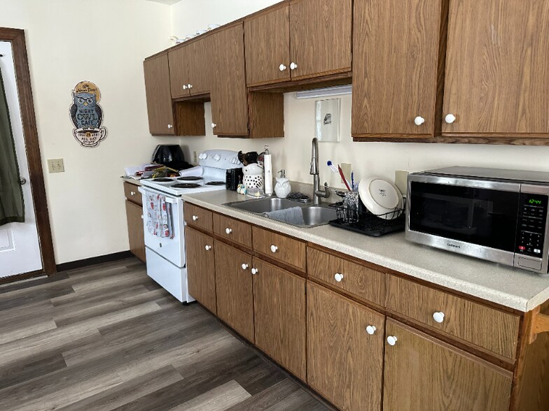 Building Photo - 340 Granite Hill Rd