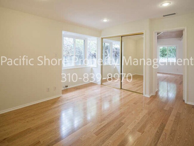 Building Photo - Charming Brentwood Ranch Home with Excepti...