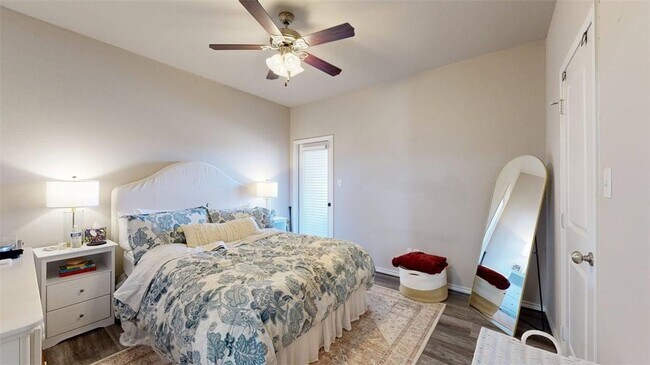 Building Photo - 2941 Papa Bear Dr