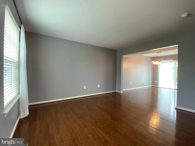 Building Photo - 12203 Salt Cedar Ln