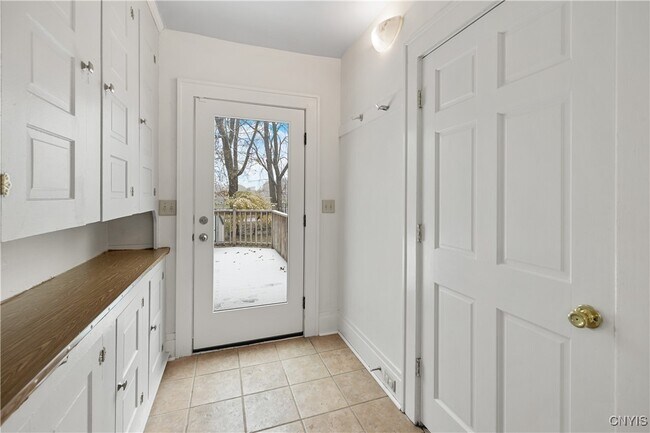 Building Photo - 144 Durston Ave