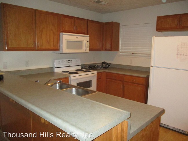 Primary Photo - 3 br, 2 bath House - 100 Garden Circle #3