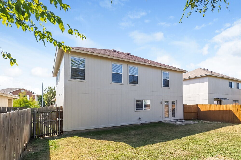 Building Photo - 10116 Chapel Glen Ter