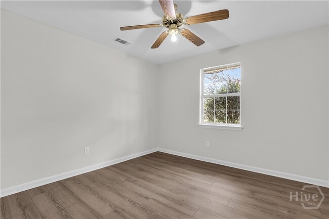 Building Photo - 129 Jennifer Cir