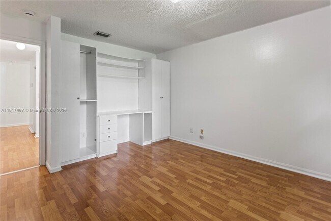 Building Photo - 15076 SW 51st St