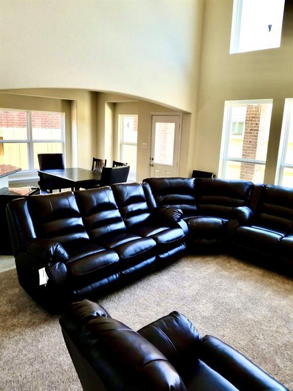 Building Photo - 2534 Pines Pointe Dr