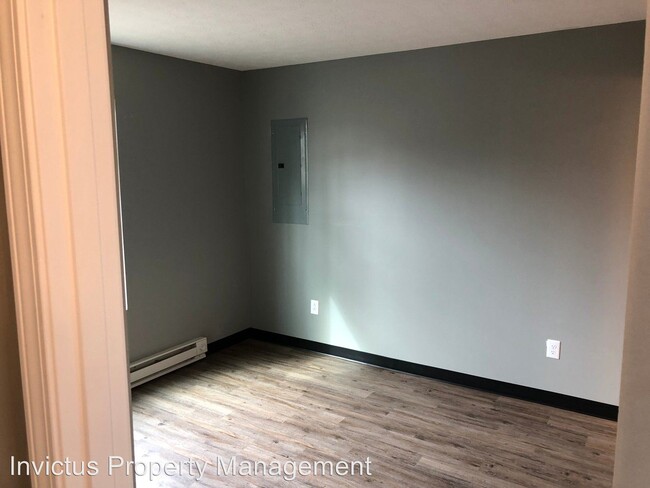 Building Photo - 3 br, 2 bath House - 2015 Hillside Avenue