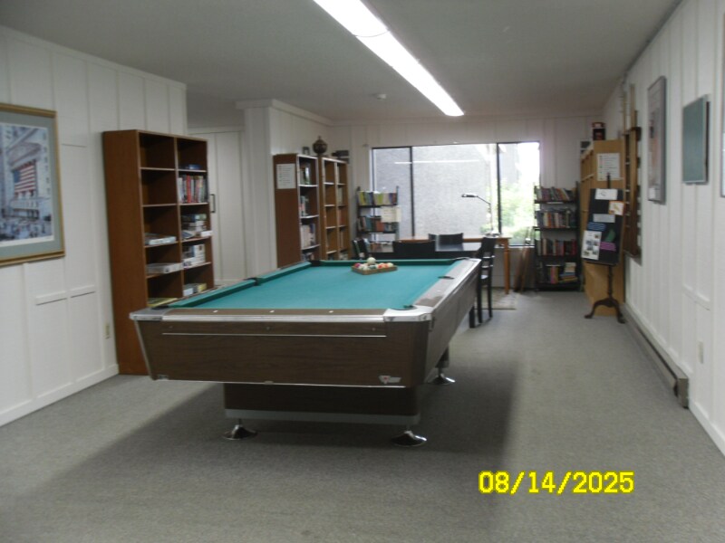 Building Photo - 5575 E Evergreen Blvd